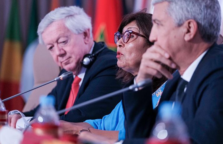Maria Helena Semedo, directrice générale adjointe de la FAO, s'exprimant à la clôture de la 33e session de la Conférence régionale de la FAO pour l'Afrique. ©FAO/Eduardo Soteras Maria Helena Semedo, directrice générale adjointe de la FAO, s'exprimant à la clôture de la 33e session de la Conférence régionale de la FAO pour l'Afrique. ©FAO/Eduardo Soteras