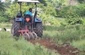 L’augmentation de la productivité agricole, ici par le biais de la mécanisation au Togo,  est nécessaire selon la FAO et l’OCDE. Photo : Officiel Togo