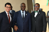 S.E. Andry Rajoelina, président de la République de Madagascar suivi de S.E. Macky Sall, président de la République du Sénégal et du Président de la Banque africaine de développement, Akinwumi Adesina lors de leur arrivée au Sommet Dakar 2. Source : BAD.